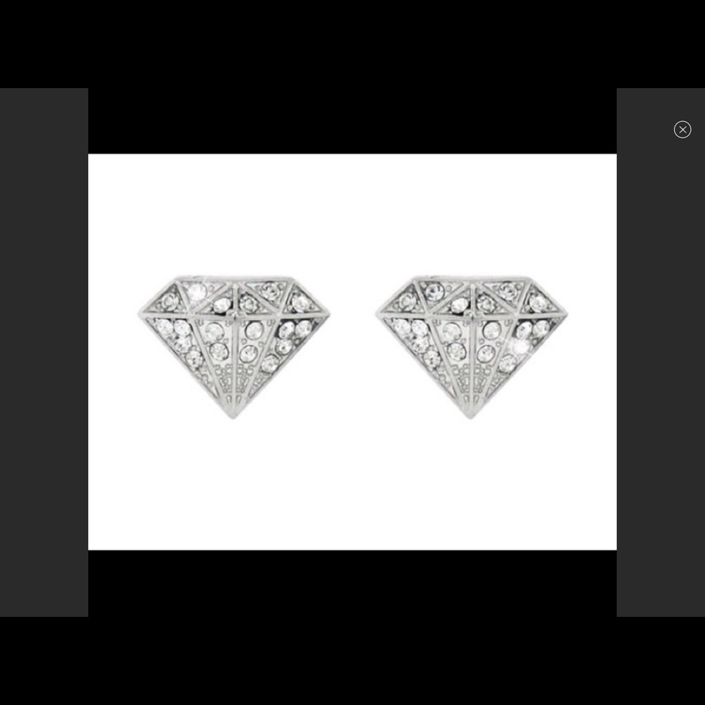 Gorgeous crystal encrusted diamond shaped earrings